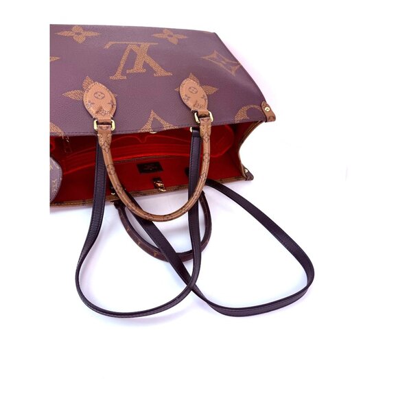 Louis Vuitton ONTHEGO MM Reverse Giant Monogram Tote - Picture 9 of 11